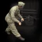 Royal Model Italian infantry ‘cranking up’ 1:35 (RM811)