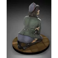 Royal Model German Officer 'Pin-Up' 1:35 (RM842)