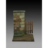 Royal Model Base with wall and gate (cm 5x5) 1:32 (RM867)