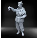 Royal Model German tanker in winter dress with Tiger I Early cupola 1:35 (RM961)