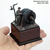   Royal Model German infantry soldier eating - WWII 1:35 (RM972)