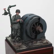   Royal Model German infantry soldier eating - WWII 1:35 (RM972)