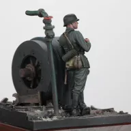   Royal Model German infantry soldier eating - WWII 1:35 (RM972)