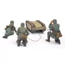 Tamiya 1:35 German Assault Pioneer Team & Goliath Set (35357)