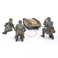   Tamiya 1:35 German Assault Pioneer Team & Goliath Set (35357)