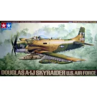 Tamiya 1:48 Douglas A-1J Skyraider USAF - 61073