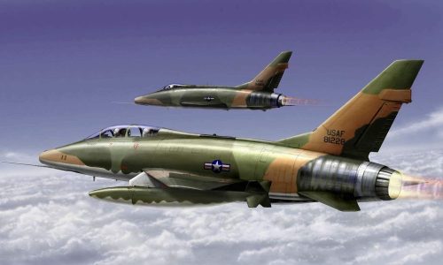 Trumpeter F-100F Super Sabre 1:72 (01650)