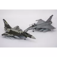   Trumpeter PAF J-10CE Multi-Role Fighter & IAF Rafale 2 in 1 1:72 (01690)