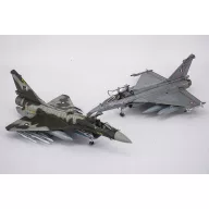   Trumpeter PAF J-10CE Multi-Role Fighter & IAF Rafale 2 in 1 1:72 (01699)