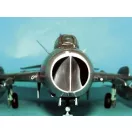 Trumpeter MiG-19 S Farmer C 1:32 (02207)