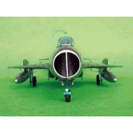Trumpeter Shenyang FT-6 Trainer 1:32 (02208)