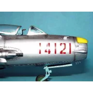 Trumpeter MiG-19 PM Farmer E/Shenyang F-6B 1:32 (02209)