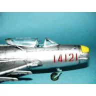 Trumpeter MiG-19 PM Farmer E/Shenyang F-6B 1:32 (02209)
