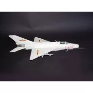 Trumpeter Shenyang F-7 II 1:32 (02216)