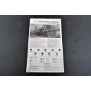 Trumpeter Chinese BJ212 Military Jeep w/canvas soft top 1:35 (02302)