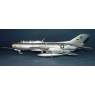 Trumpeter Shenyang FT-6 Trainer 1:48 (02813)