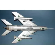 Trumpeter Shenyang FT-6 Trainer 1:48 (02813)