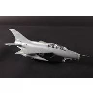 Trumpeter JJ-7 Trainer 1:48 (02824)