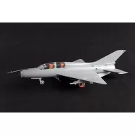 Trumpeter JJ-7A Trainer 1:48 (02825)