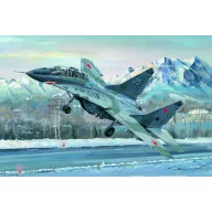 Trumpeter Russian MIG-29UB Fulcrum 1:32 (03226)