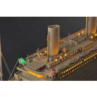 Trumpeter Titanic + LED Lights 1:200 (03719)