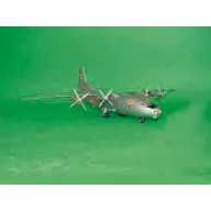 Trumpeter Antonov An-12 BK Cub 1:100 (04001)