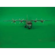 Trumpeter Antonov An-12 BK Cub 1:100 (04001)