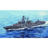   Trumpeter Russian Navy Slava Class Cruiser Marshal Ustinov 1:700 (05722)